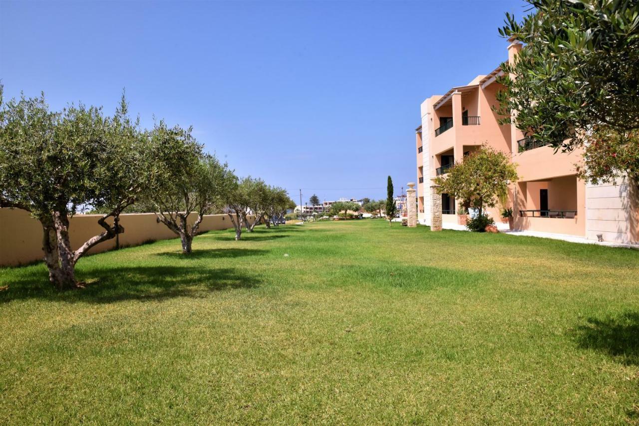 Golden Bay Hotel Apartments Malia  Ngoại thất bức ảnh